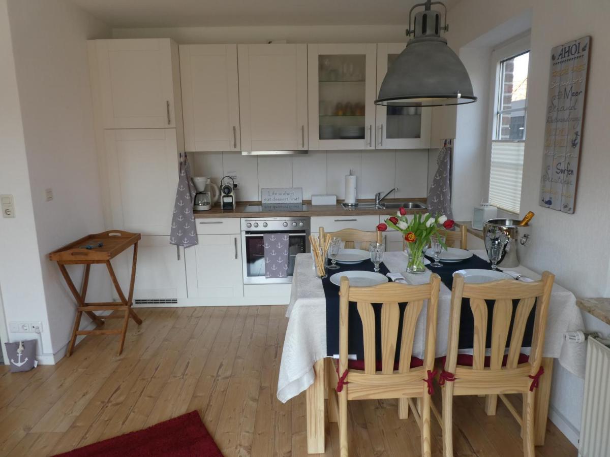 Deck 2& Deck 4 Ferienwohnungen In Sandstrandnahe Busum Bagian luar foto